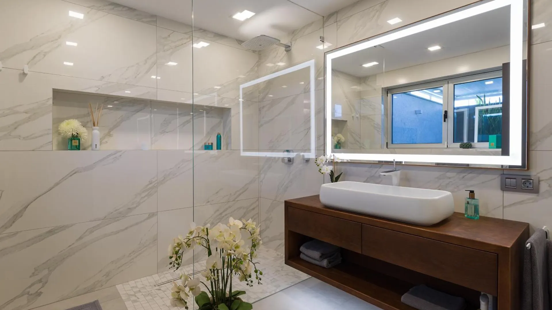 Exclusive Designer Bungalow In Maspalomas By Pride Holiday Rentals Playa del Ingles  0*, Playa del Ingles (Gran Canaria)